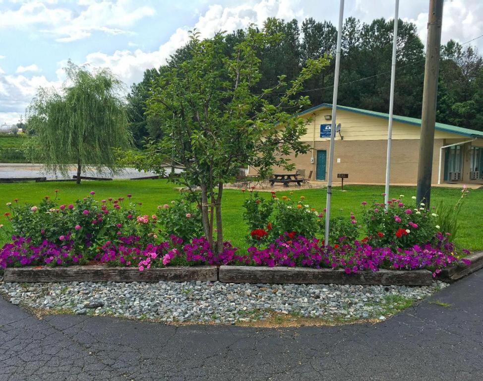 Americas Best Value Inn Heflin Zewnętrze zdjęcie
